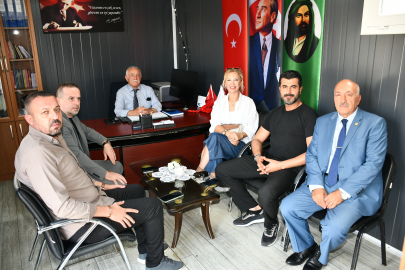 Maginder'den Eşref Doğan Dede’ye Tebrik Ziyareti