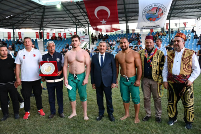 Kırkpınar Başpehlivanı Feyzullah Aktürk, Zengibar başpehlivanı oldu