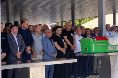 Oral Çelik Malatya'da toprağa verildi