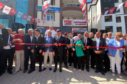 Yeni Parti Battalgazi İlçe binası törenle açıldı