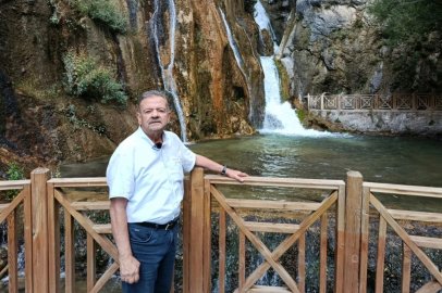 Günpınar Şelalesi sonbaharda da ziyaretçilerini ağırlıyor