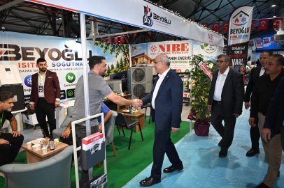 Başkan Er, Tarım Fuarını ziyaret etti