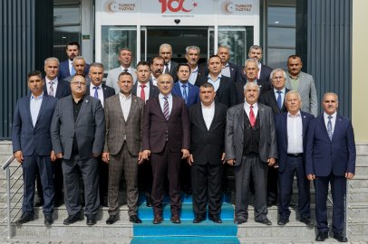 Muhtarlar Dayanışma Derneğinden Başkan Er'e ziyaret