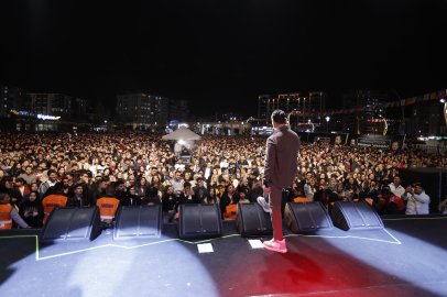 EyPio ve Sinan Akçıl Malatya'da gençleri coşturdu